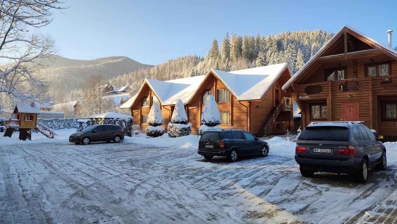 Mini Hotel Zakrut Tatariv Exteriör bild