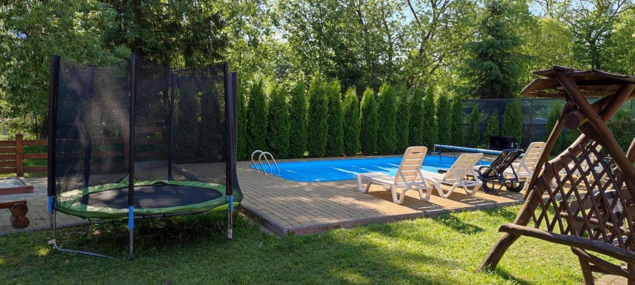 Mini Hotel Zakrut Tatariv Exteriör bild