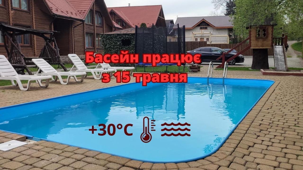 Mini Hotel Zakrut Tatariv Exteriör bild